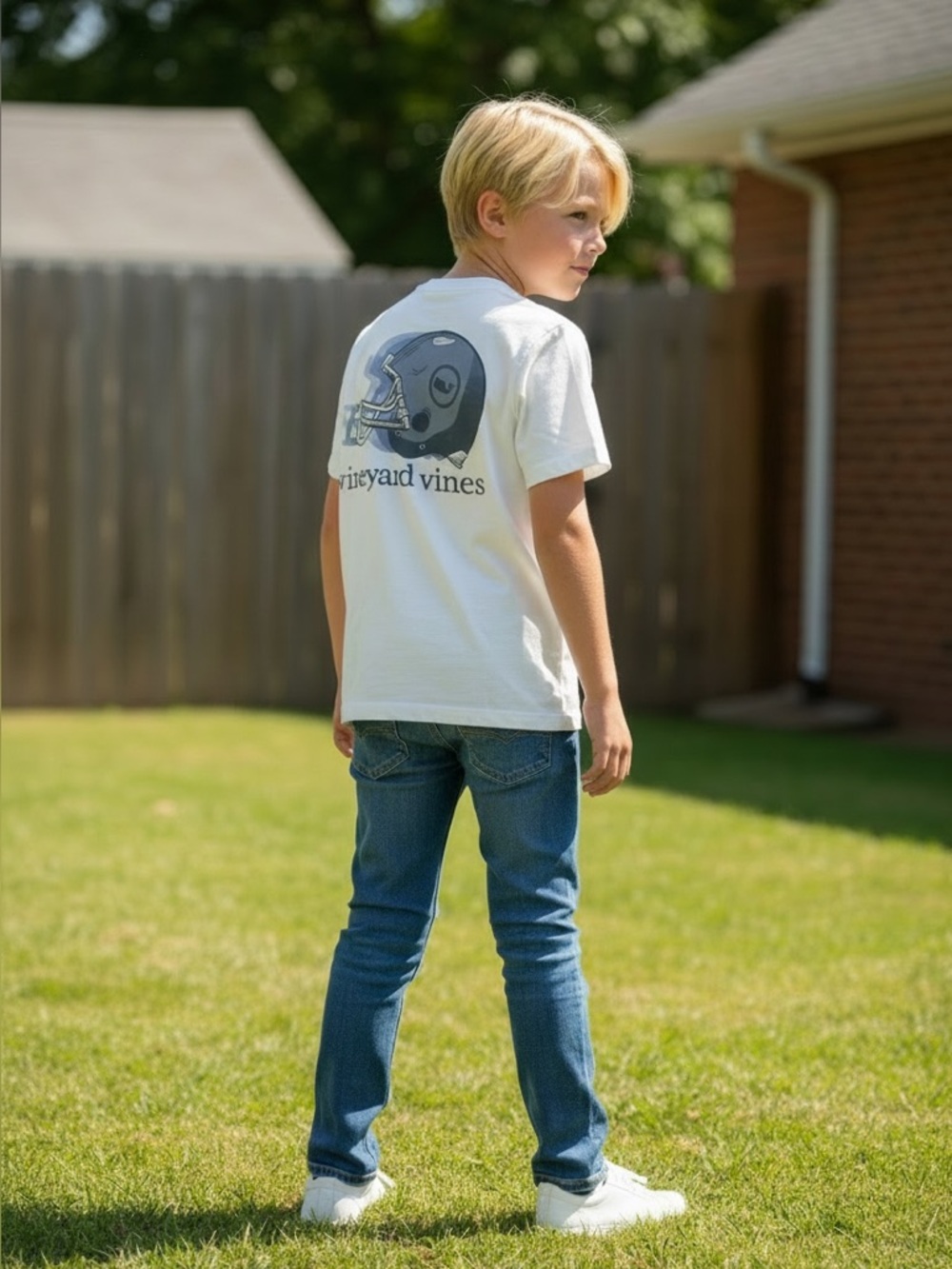 Vineyard Vines Kids light blue Football Graphic Tee boys (S 8-10) NWT